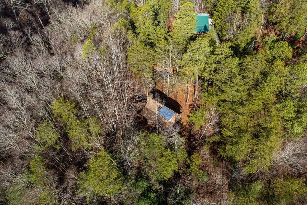 Very Private, Real Log Cabin With Hot Tub! Sevierville Exterior photo