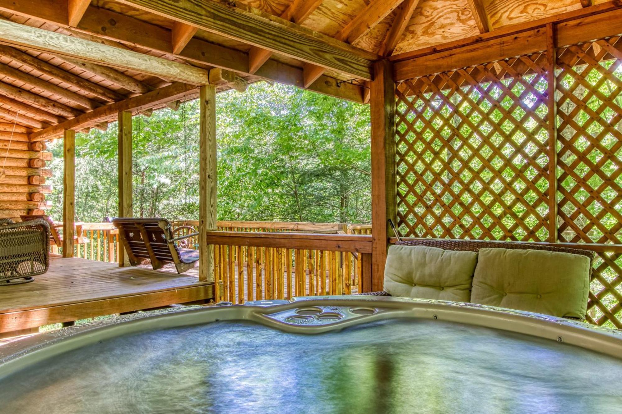 Very Private, Real Log Cabin With Hot Tub! Sevierville Exterior photo